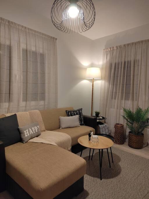 Апартаменты Cosy House With Garden Волос Экстерьер фото
